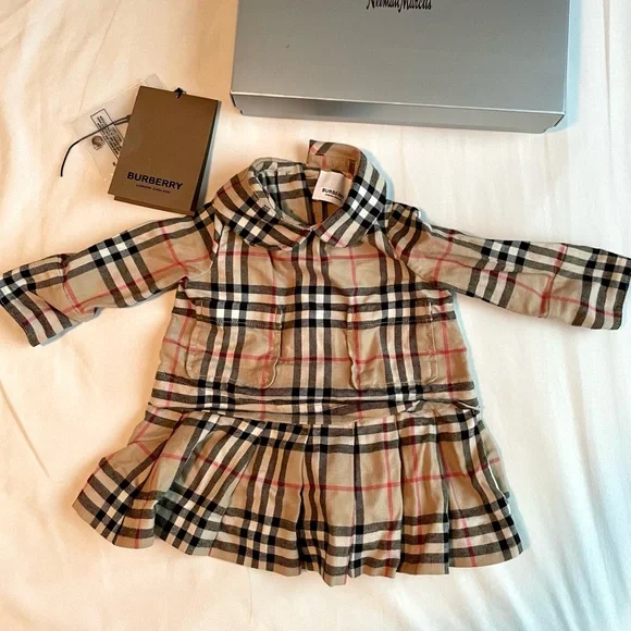 BURBERRY long sleeve cotton baby dress